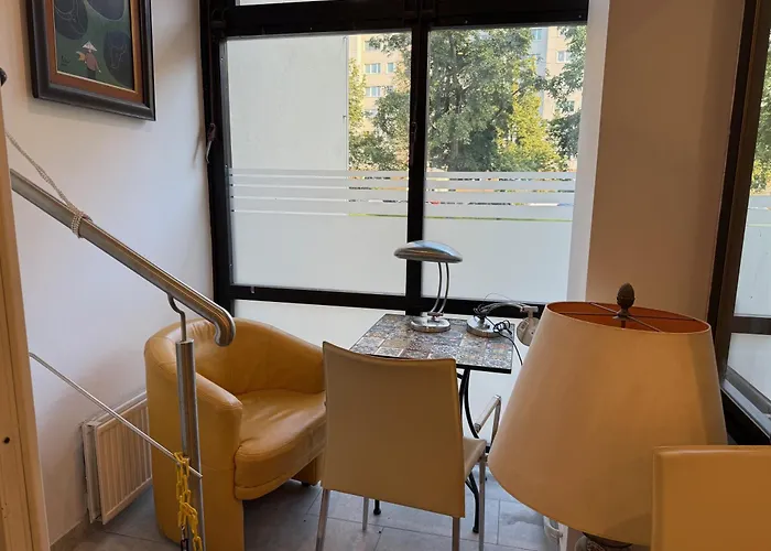 Dada Art 2-zimmer * Берлин